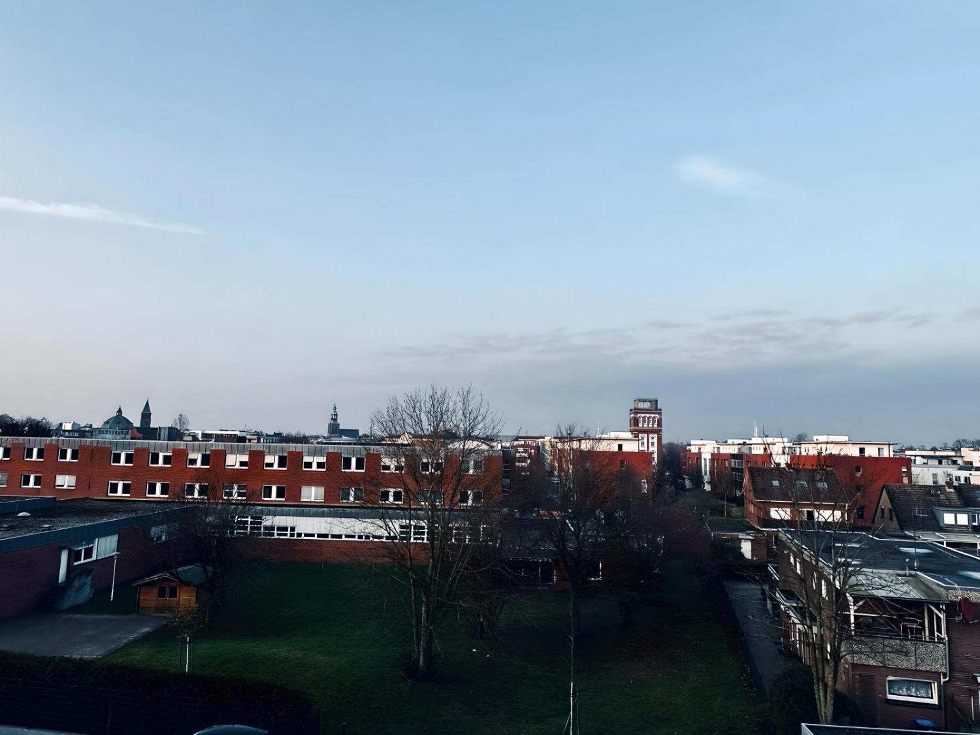 Am Povelturm - Mit Aufzug Und Grosser Loggia Nordhorn